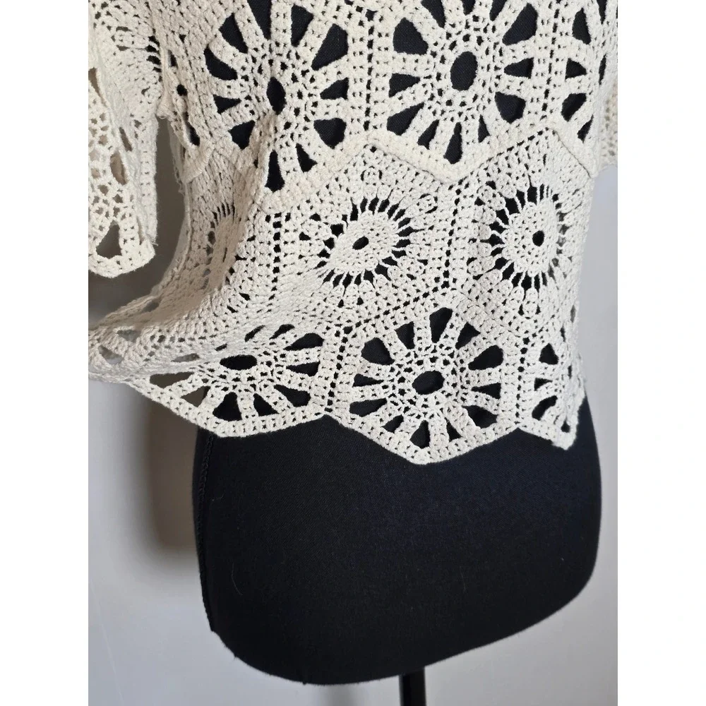 Rebellion Women Crochet Top Size Small Cream Boho Lace Festival Cotton beachy